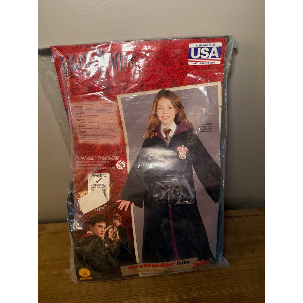 Harry Potter Gryffindor Robe Child Costume Small 4-6 Hooded Robe with Clasp NEW